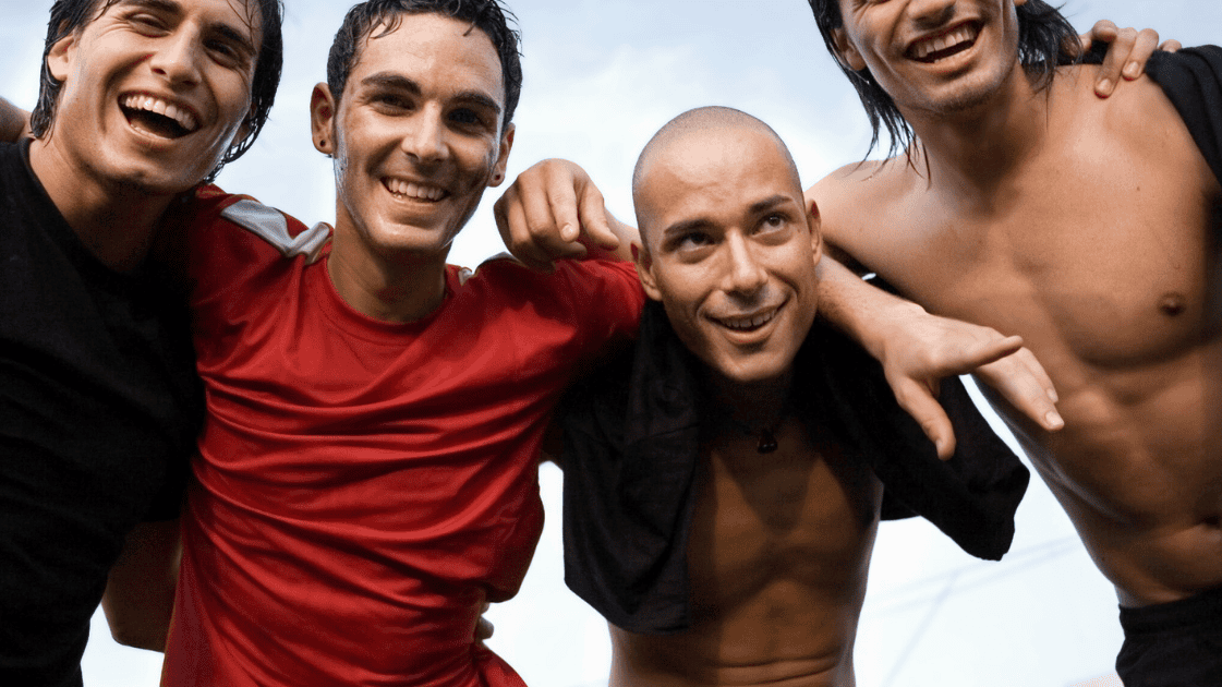 jongens na sport wedstrijd